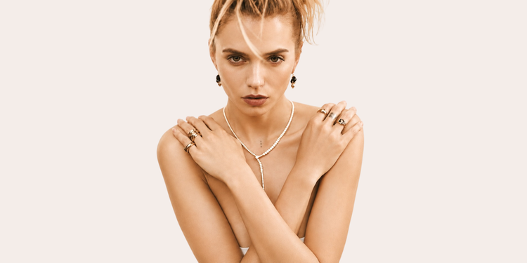Necklaces & Pendants