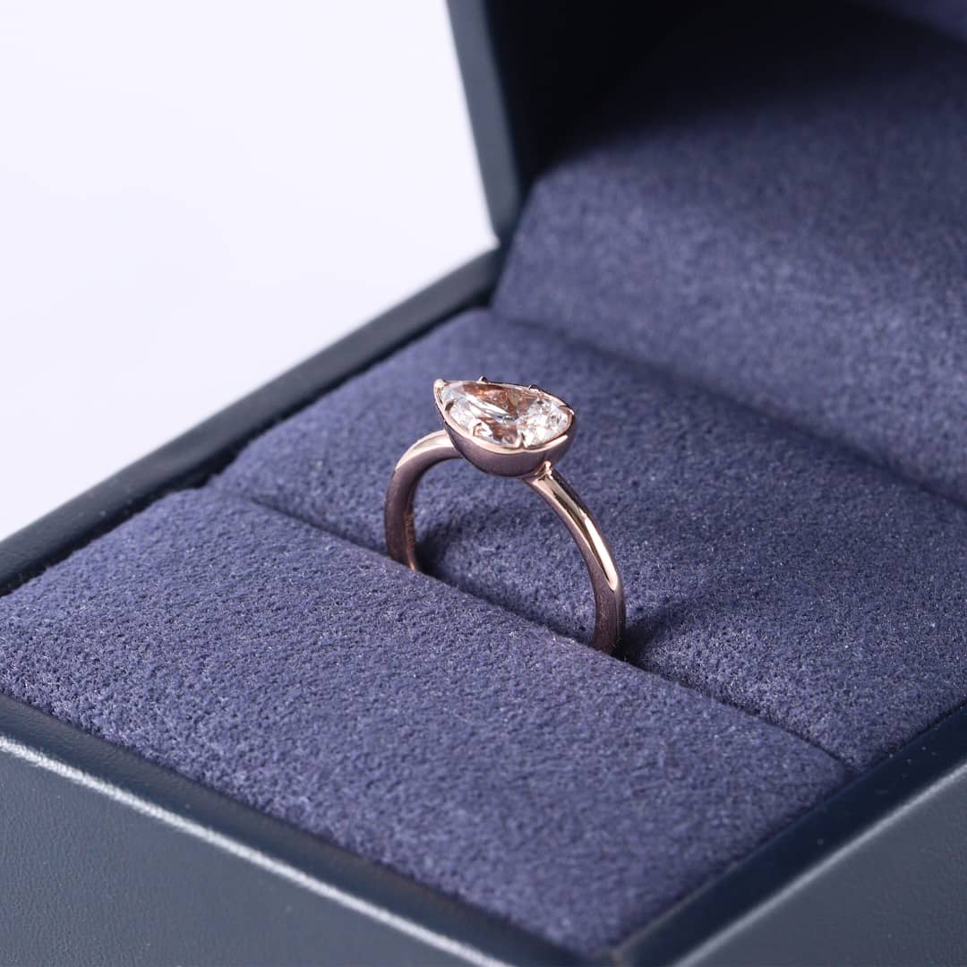 pear-shaped lab-grown diamond bezel ring • 1.00ct e color vs1 • 14k rose gold