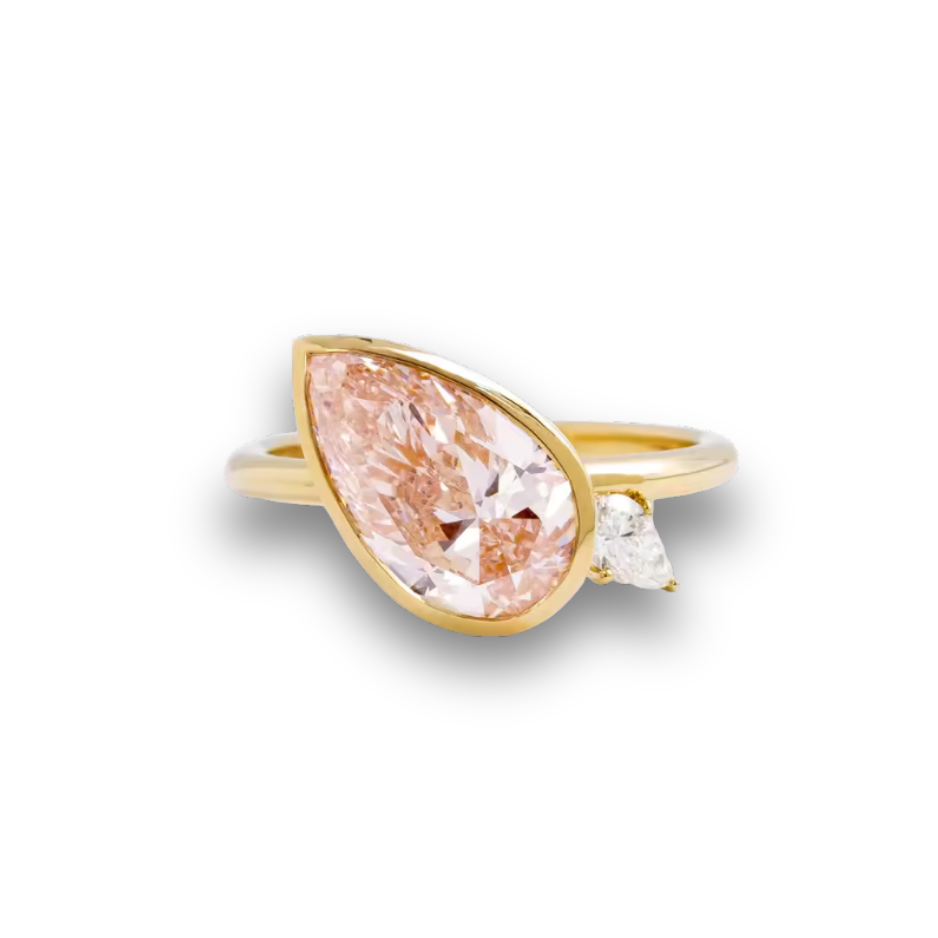 1–2ct pink pear lab-grown diamond engagement ring in 14k yellow gold – vs1 clarity