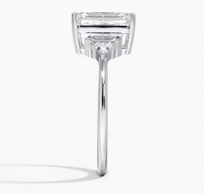 1–2ct Emerald-Cut Lab-Grown Diamond Five-Stone Engagement Ring in 14K White Gold – IGI Certified VS1