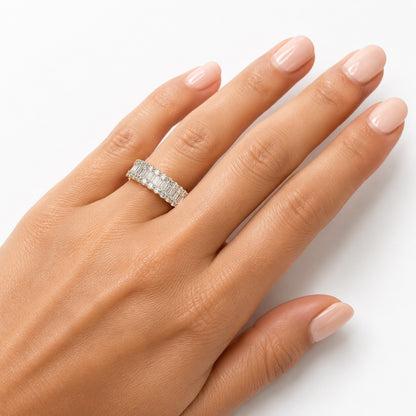 Baguette & Round Lab Diamond Eternity Band