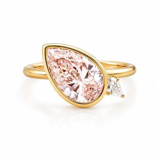 1–2ct Pink Pear Lab-Grown Diamond Engagement Ring in 14K Yellow Gold – VS1 Clarity