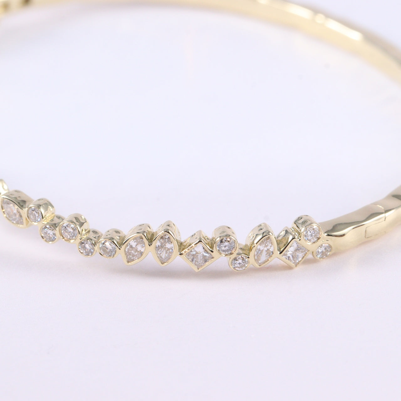 vintage-style lab-grown diamond bracelet in 14k yellow gold