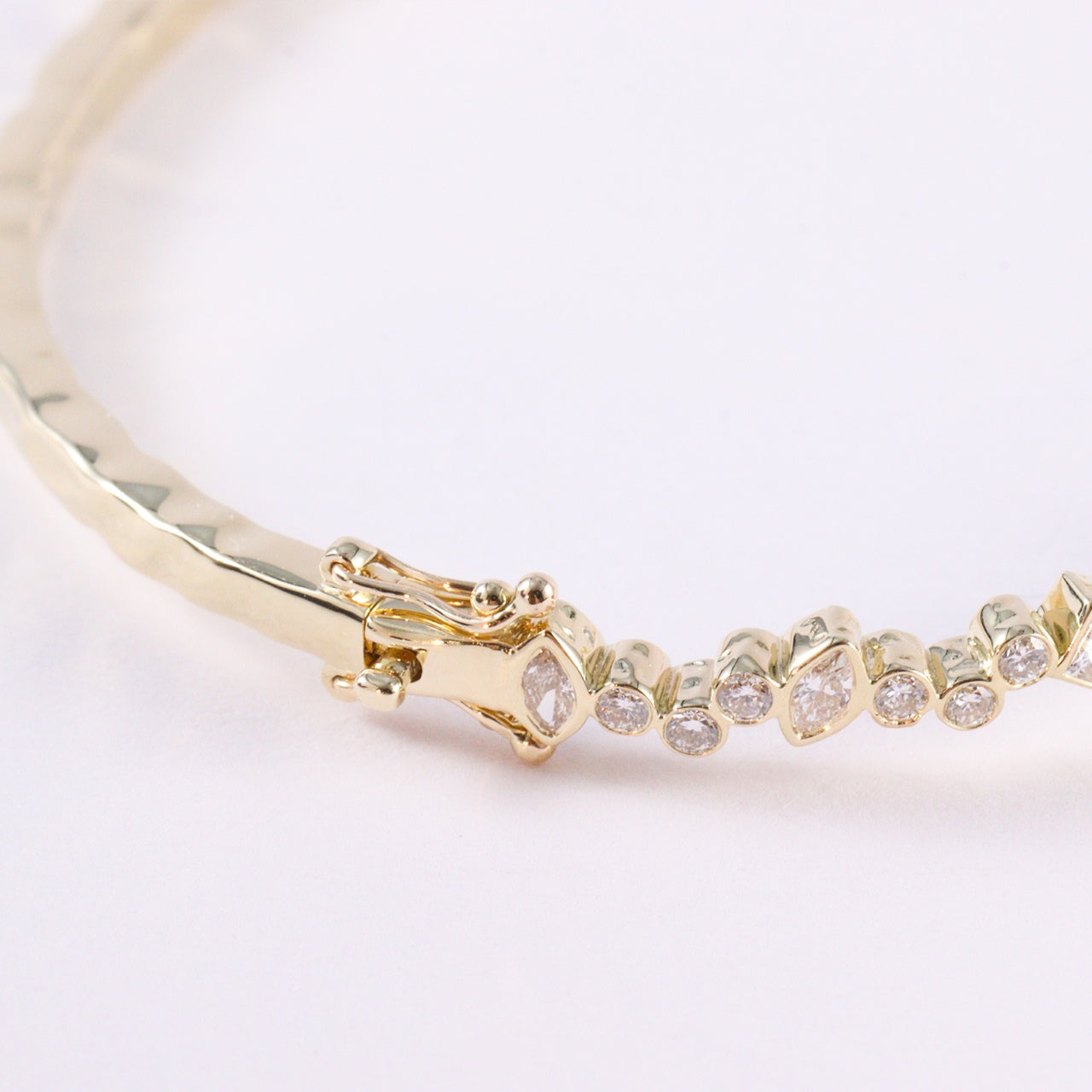 vintage-style lab-grown diamond bracelet in 14k yellow gold